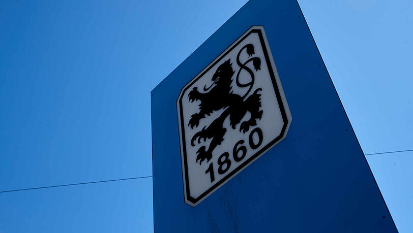 Nummer 18: Lorenz Knöferl (Angriff) - Vertrag bis 30. Juni 2022. (Symbolbild) Nummer 18: Lorenz Knöferl (Angriff) - Vertrag bis 30. Juni 2022. (Symbolbild)