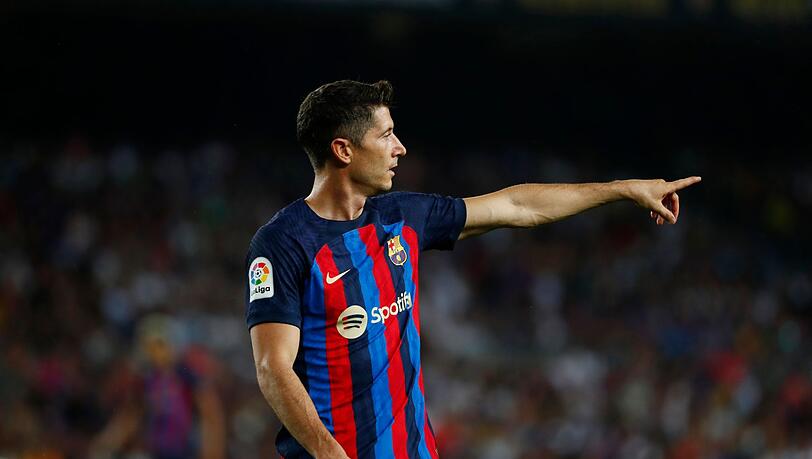 Robert Lewandowski spielt mittlerweile beim FC Barcelona. Robert Lewandowski spielt mittlerweile beim FC Barcelona.