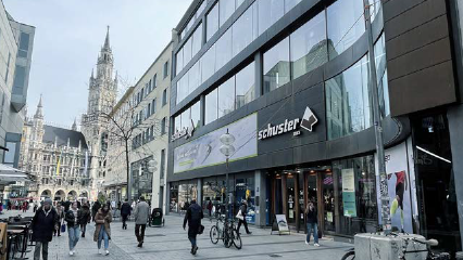 Hat einen neuen Eigentümer: das Gebäude von Sport Schuster in der Rosenstraße. Hat einen neuen Eigentümer: das Gebäude von Sport Schuster in der Rosenstraße.