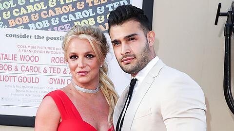 Britney Spears und Sam Asghari waren von 2022 bis 2024 verheiratet. Britney Spears und Sam Asghari waren von 2022 bis 2024 verheiratet.