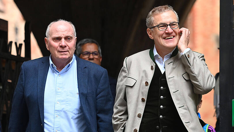 Wird trotz Künstlicher Intelligenz weiterhin beim FC Bayern gebraucht: Klub-Patron Uli Hoeneß. Wird trotz Künstlicher Intelligenz weiterhin beim FC Bayern gebraucht: Klub-Patron Uli Hoeneß.
