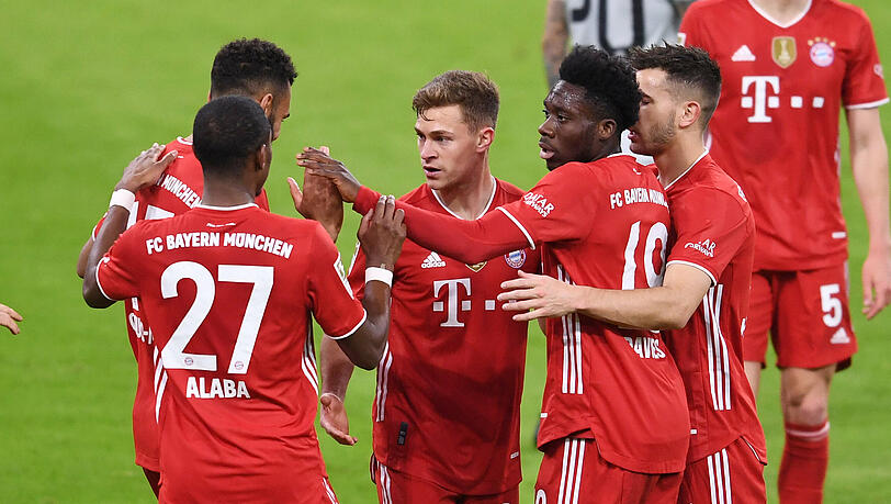 Der FC Bayern gewinnt gegen Leverkusen mit 2:0. Der FC Bayern gewinnt gegen Leverkusen mit 2:0.