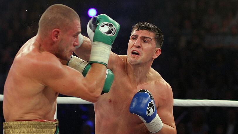 Cruisergewichts-Weltmeister Marco Huck (r.) bei seiner bislang letzten Titelverteidigung im August 2014 gegen Mirko Larghetti. Cruisergewichts-Weltmeister Marco Huck (r.) bei seiner bislang letzten Titelverteidigung im August 2014 gegen Mirko Larghetti.