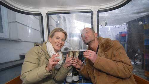 hre Rauchergondel wird jetzt Nichtrauchergondel: Kristina Schumm und Toralf Raimöller hre Rauchergondel wird jetzt Nichtrauchergondel: Kristina Schumm und Toralf Raimöller