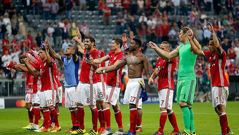 Wollen auch beim zweiten Wiesn-Heimspiel der Saison jubeln: Die Profis des FC Bayern. Wollen auch beim zweiten Wiesn-Heimspiel der Saison jubeln: Die Profis des FC Bayern.