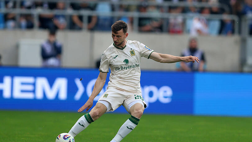 Philipp Maier musste gegen Saarbrücken ausgewechselt werden. Philipp Maier musste gegen Saarbrücken ausgewechselt werden.