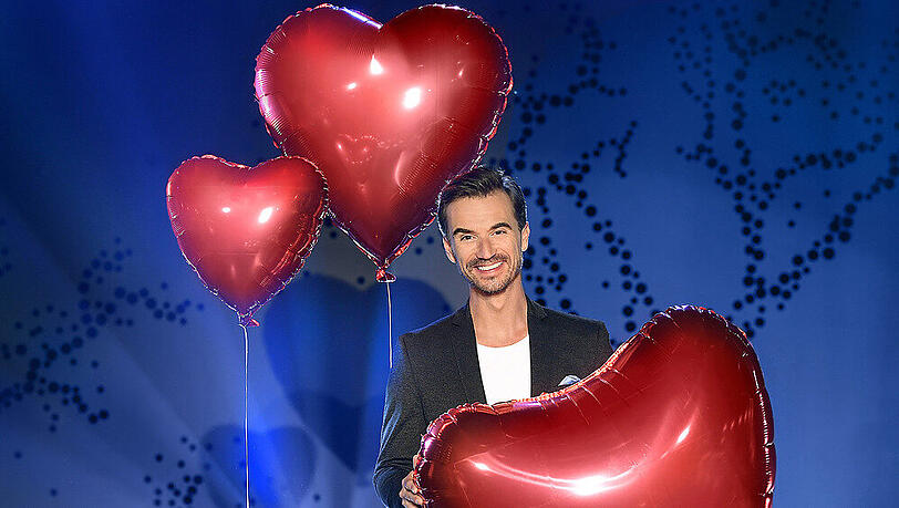 In der Show "Schlagerlovestory.2020 - Das große Wiedersehen" wird es romantisch. In der Show "Schlagerlovestory.2020 - Das große Wiedersehen" wird es romantisch.