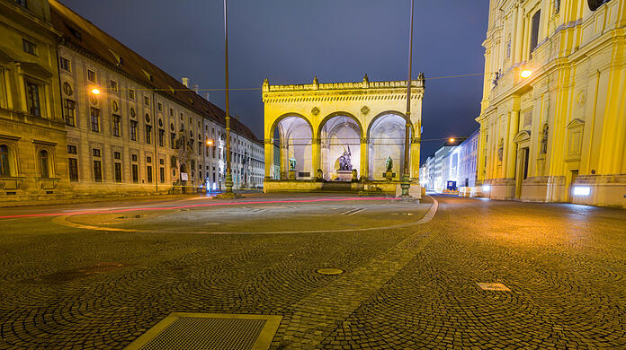 So leer war es am Odeonsplatz in der Nacht zum Donnerstag nicht. (Symbolbild) So leer war es am Odeonsplatz in der Nacht zum Donnerstag nicht. (Symbolbild)