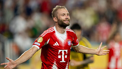 Konrad Laimer hat seinen Stammplatz beim FC Bayern sicher. Konrad Laimer hat seinen Stammplatz beim FC Bayern sicher.