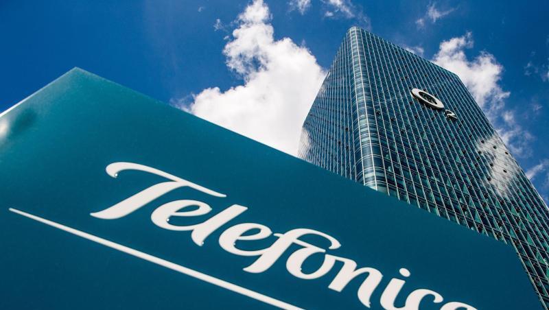 In Deutschland waren Telefónica, Vodafone und die Deutsche Telekom vor der Versteigerung neuer Mobilfunkfrequenzen vor Gericht gezogen. In Deutschland waren Telefónica, Vodafone und die Deutsche Telekom vor der Versteigerung neuer Mobilfunkfrequenzen vor Gericht gezogen.