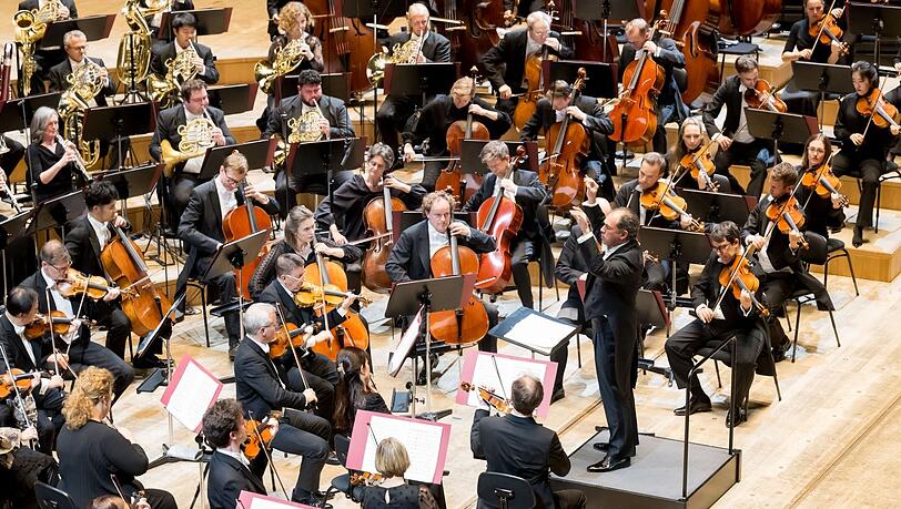 Tugan Sokhiev und die Münchner Philharmoniker. Tugan Sokhiev und die Münchner Philharmoniker.