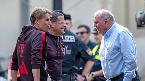 Christoph Freund, Max Eberl und Uli Hoeneß (v.l.). Christoph Freund, Max Eberl und Uli Hoeneß (v.l.).