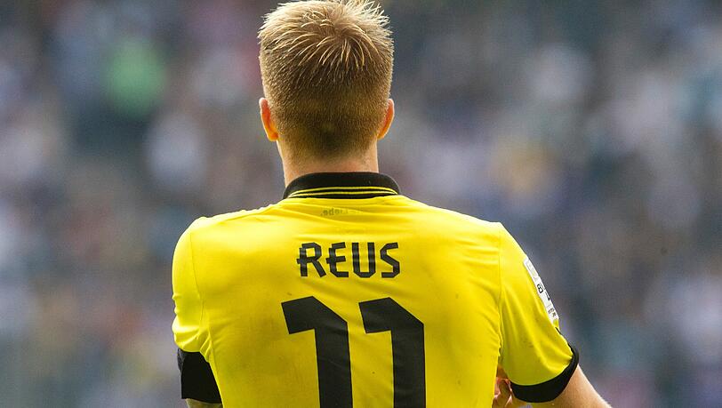 Das neue Trikot des deutschen Fußball-Meisters Borussia Dortmund ist nach Ansicht des Berliner Modedesigners Guido Maria Kretschmer das schönste der Bundesliga. Das neue Trikot des deutschen Fußball-Meisters Borussia Dortmund ist nach Ansicht des Berliner Modedesigners Guido Maria Kretschmer das schönste der Bundesliga.