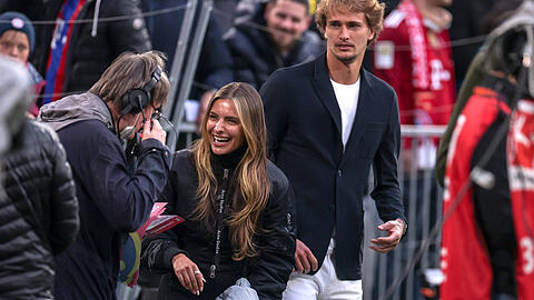 Diesmal muss er ohne seine Sophia zum Bayern-Kracher gegen Real Madrid gehen: Tennis-Profi Alexander Zverev. Diesmal muss er ohne seine Sophia zum Bayern-Kracher gegen Real Madrid gehen: Tennis-Profi Alexander Zverev.