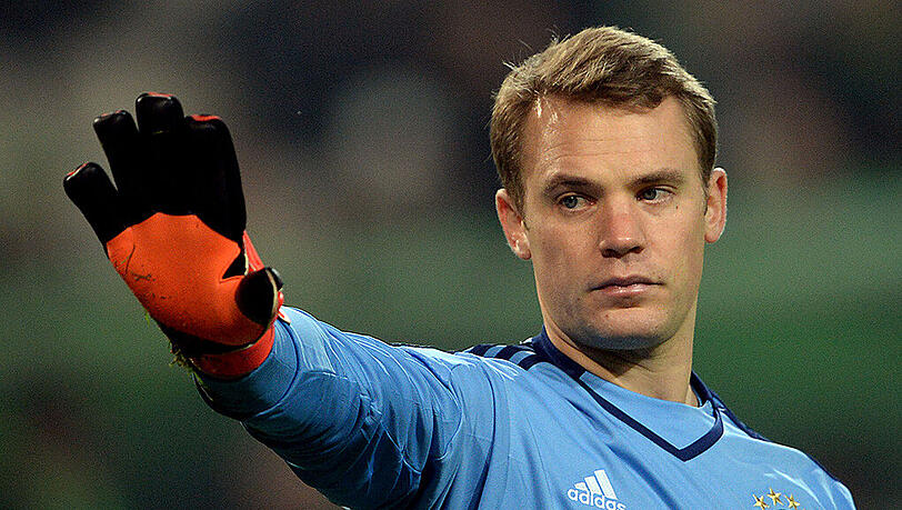 Seit seinem Wechsel zum FC Bayern sind viele Fans der Knappen wütend auf ihren Ex-Keeper Manuel Neuer. Seit seinem Wechsel zum FC Bayern sind viele Fans der Knappen wütend auf ihren Ex-Keeper Manuel Neuer.