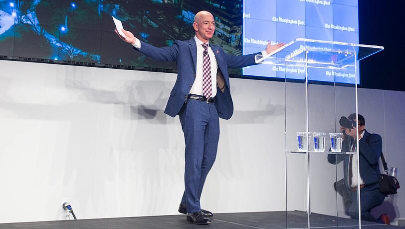 Hatte ganz kurz mal mehr Geld als Bill Gates: Amazon-Boss Jeff Bezos. Hatte ganz kurz mal mehr Geld als Bill Gates: Amazon-Boss Jeff Bezos.