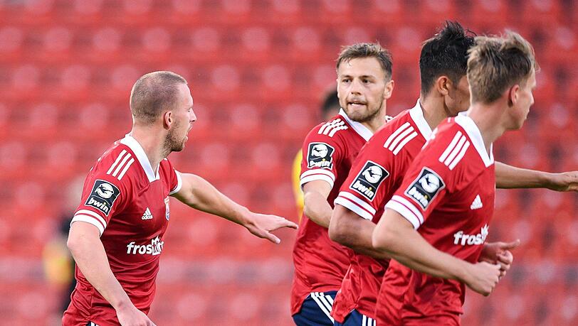 Felix Schröter sorgte in der Nachspielzeit für den Ausgleich der Hachinger. Felix Schröter sorgte in der Nachspielzeit für den Ausgleich der Hachinger.