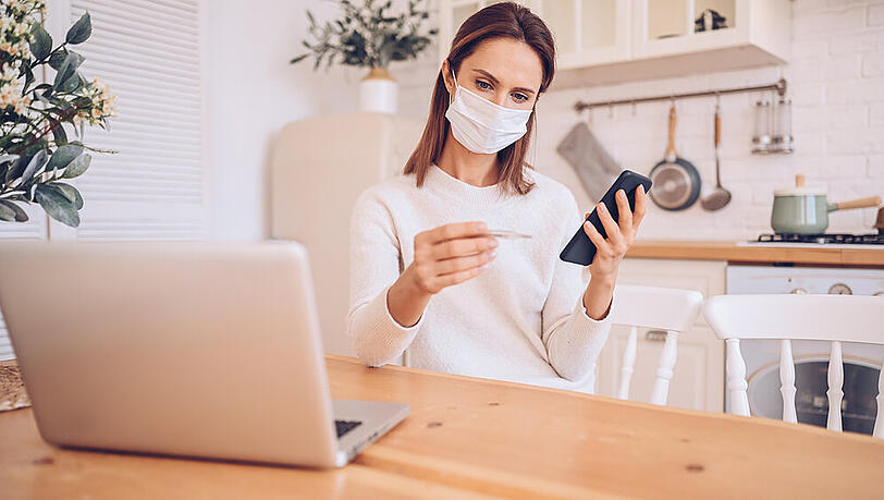 Mit der "Corona-Datenspende"-App erhofft sich das Robert Koch-Institut wichtige Erkenntnisse im Kampf gegen das Virus. Mit der "Corona-Datenspende"-App erhofft sich das Robert Koch-Institut wichtige Erkenntnisse im Kampf gegen das Virus.