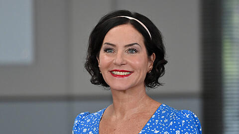 Derzeit wird die 25. Staffel von "Die Rosenheim-Cops" produziert. Nun meldet sich ein Gaststar von den Dreharbeiten mit Marisa Burger. Derzeit wird die 25. Staffel von "Die Rosenheim-Cops" produziert. Nun meldet sich ein Gaststar von den Dreharbeiten mit Marisa Burger.