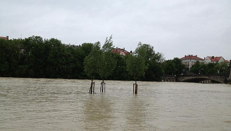 Ans Radeln war an der Isar tagelang nicht zu denken... Ans Radeln war an der Isar tagelang nicht zu denken...