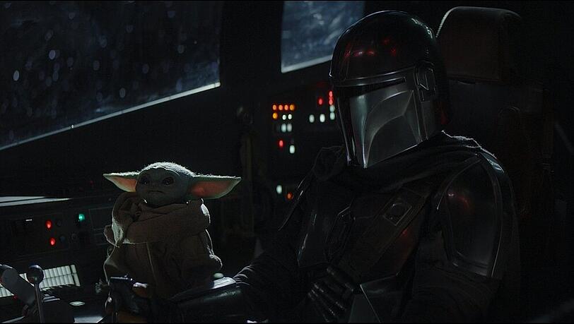 Kopfgeldjäger Din Djarin (Pedro Pascal) und "das Kind" suchen nach Baby Yodas Wurzeln. Kopfgeldjäger Din Djarin (Pedro Pascal) und "das Kind" suchen nach Baby Yodas Wurzeln.