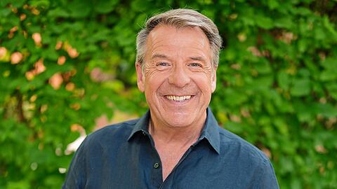 So kennt man Schlagerstar Patrick Lindner: Immer mit einem herzlichen Lächeln im Gesicht. Am Samstag feiert der Münchner seinen 65. Geburtstag mit Freunden auf der Wiesn. So kennt man Schlagerstar Patrick Lindner: Immer mit einem herzlichen Lächeln im Gesicht. Am Samstag feiert der Münchner seinen 65. Geburtstag mit Freunden auf der Wiesn.