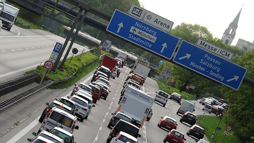Der Unfall ereignete sich auf der A96 in Richtung München. (Archivbild) Der Unfall ereignete sich auf der A96 in Richtung München. (Archivbild)