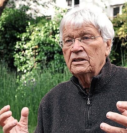Gerhard Polt im Interview. Gerhard Polt im Interview.