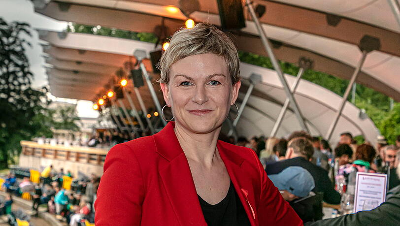 Karen Heinrichs teilt ihre Meinung zum Thema Abnehmspritzen und spricht über neue Pillen, die den gleichen Effekt erzielen sollen. Karen Heinrichs teilt ihre Meinung zum Thema Abnehmspritzen und spricht über neue Pillen, die den gleichen Effekt erzielen sollen.