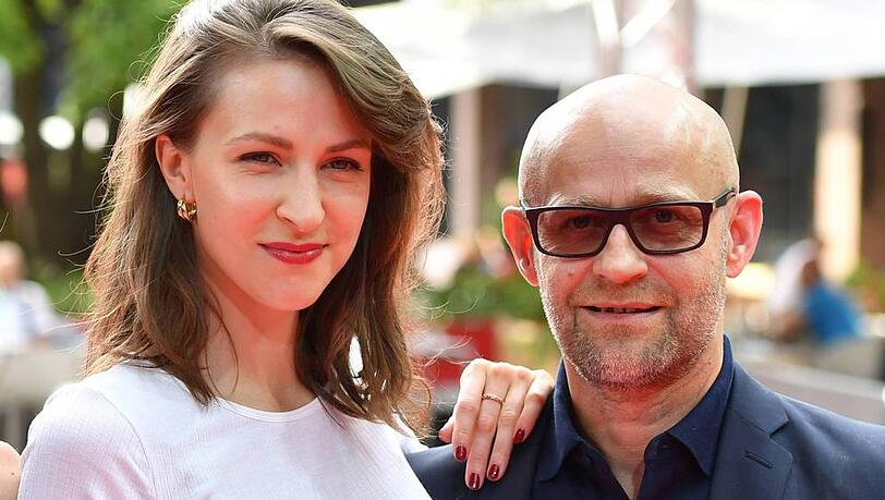 Jürgen Vogel hat Natalia Belitski einen Antrag gemacht Jürgen Vogel hat Natalia Belitski einen Antrag gemacht
