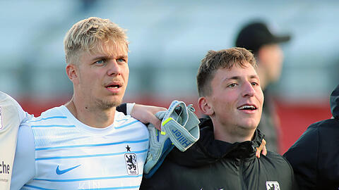 Leandro Morgalla (l.) und Marius Wörl – beide beim TSV 1860 ausgebildet, doch nur bei Morgalla kassierten die Löwen ordentlich Geld. Leandro Morgalla (l.) und Marius Wörl – beide beim TSV 1860 ausgebildet, doch nur bei Morgalla kassierten die Löwen ordentlich Geld.