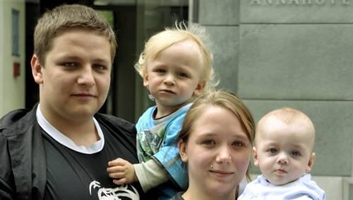 Die Münchner Marco Bauer und Felicitas Frischmeier mit den Söhnen Luciano-Marco und Alexandro-Marco. Die Münchner Marco Bauer und Felicitas Frischmeier mit den Söhnen Luciano-Marco und Alexandro-Marco.