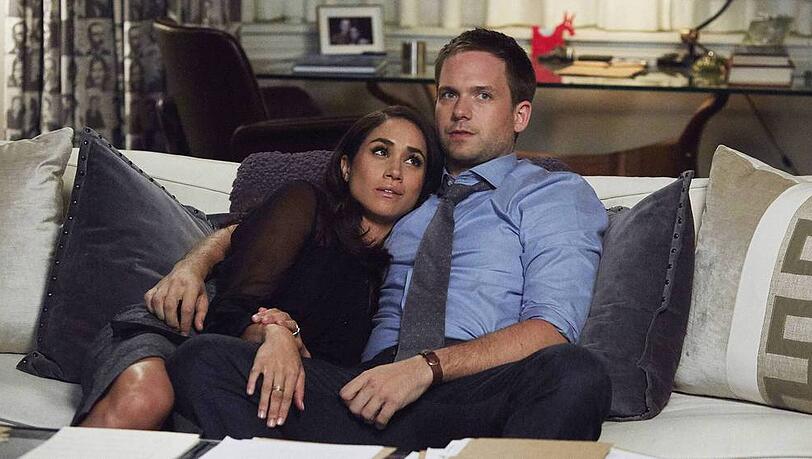 Patrick J. Adams und Meghan Markle in "Suits" Patrick J. Adams und Meghan Markle in "Suits"