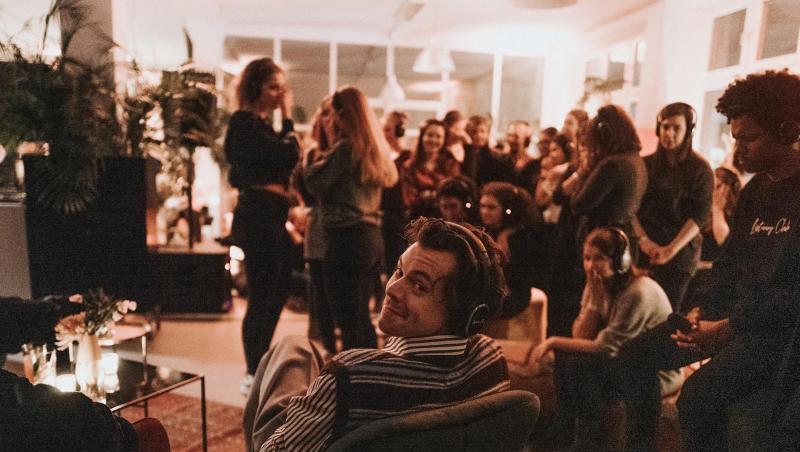 Harry Styles mit seinen Fans.