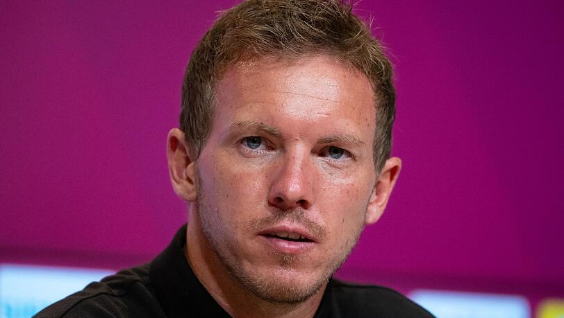 Trainer Julian Nagelsmann von München nimmt nach dem Spiel an der Pressekonferenz teil. Trainer Julian Nagelsmann von München nimmt nach dem Spiel an der Pressekonferenz teil.