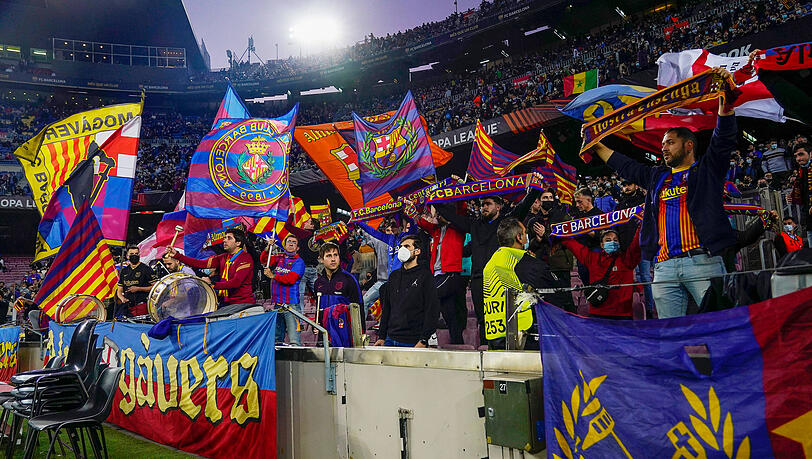 Fanatisch: Die Fans des FC Barcelona. Fanatisch: Die Fans des FC Barcelona.