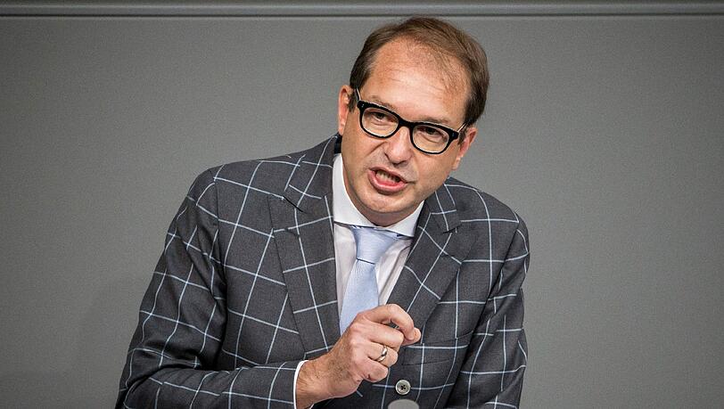 Alexander Dobrindt trägt gerne großkarierte Anzüge Alexander Dobrindt trägt gerne großkarierte Anzüge
