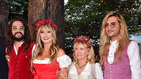 Zeigten sich beim Heidifest im Hofbräuhaus bereits in Tracht: Tom Kaulitz, Heidi Klum, deren Mutter Erna Klum sowie Bill Kaulitz Zeigten sich beim Heidifest im Hofbräuhaus bereits in Tracht: Tom Kaulitz, Heidi Klum, deren Mutter Erna Klum sowie Bill Kaulitz