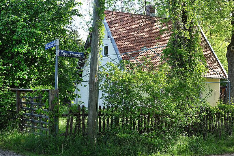 Eggarten-, Ecke Marderstraße. Ob die Straßennamen wenigstens bleiben? Eggarten-, Ecke Marderstraße. Ob die Straßennamen wenigstens bleiben?