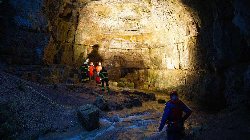 Zwei Männer sitzen in der Falkensteiner Höhle fest - die Rettung ist für Montag geplant.