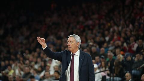 Svetislav Pesic kassierte bei seinem Trainer-Comeback in München eine Niederlage. Svetislav Pesic kassierte bei seinem Trainer-Comeback in München eine Niederlage.