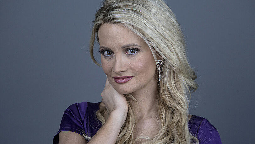 Holly Madison war sieben Jahre lang eine der Freundinnen von Hugh Hefner Holly Madison war sieben Jahre lang eine der Freundinnen von Hugh Hefner