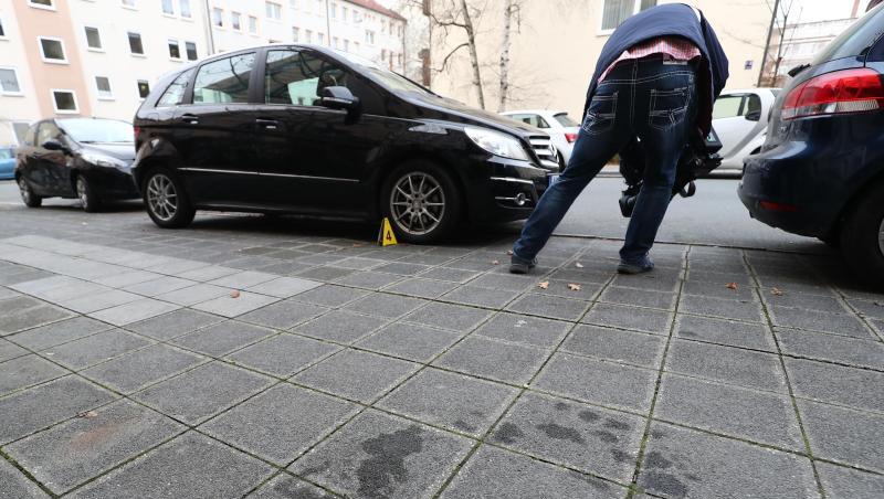 Ein Kameramann dreht an einem Tatort im Nürnberger Stadtteil St. Johannis. Foto: Daniel Karmann/Archiv Ein Kameramann dreht an einem Tatort im Nürnberger Stadtteil St. Johannis. Foto: Daniel Karmann/Archiv