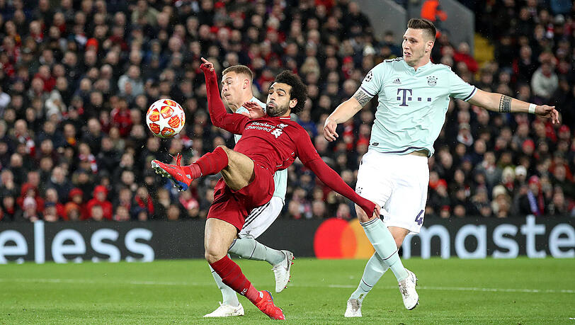 Eng am Mann: Niklas Süle (re.) für den FC Bayern, hier gegen Mo Salah vom FC Liverpool. Eng am Mann: Niklas Süle (re.) für den FC Bayern, hier gegen Mo Salah vom FC Liverpool.