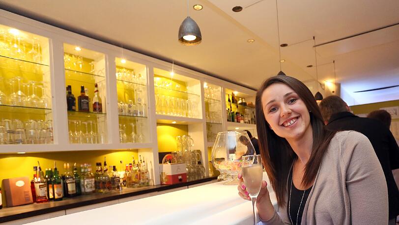 Na dann, Prost: Das "Munich Flair" ist Bar, Restaurant und Event Location zugleich. Na dann, Prost: Das "Munich Flair" ist Bar, Restaurant und Event Location zugleich.