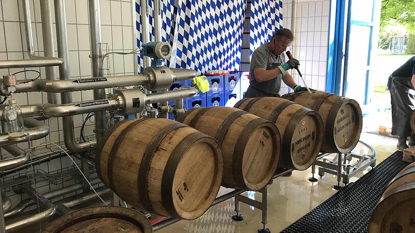 Das Hofbräu-Bier für die Oide Wiesn landet in Original-Holzfässern. Das Hofbräu-Bier für die Oide Wiesn landet in Original-Holzfässern.