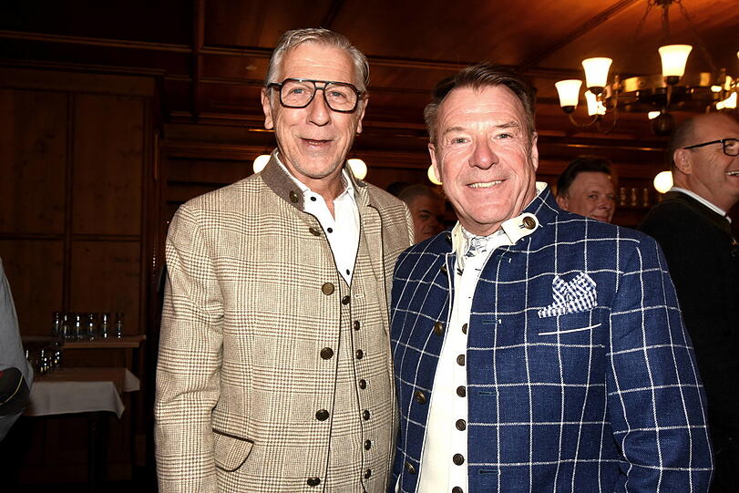 Patrick Lindner (r.) und Ehemann Peter Schäfer haben bereits einen Stammplatz bei der Iberl-Bühne. Patrick Lindner (r.) und Ehemann Peter Schäfer haben bereits einen Stammplatz bei der Iberl-Bühne.