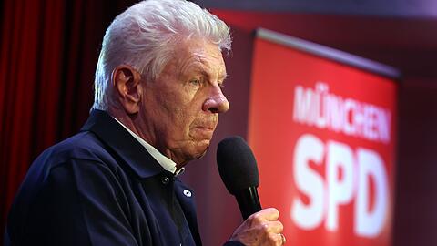 Dieter Reiter (SPD) braucht Ruhe und Erholung wegen einer schweren Erkrankung. (Archivbild) Dieter Reiter (SPD) braucht Ruhe und Erholung wegen einer schweren Erkrankung. (Archivbild)