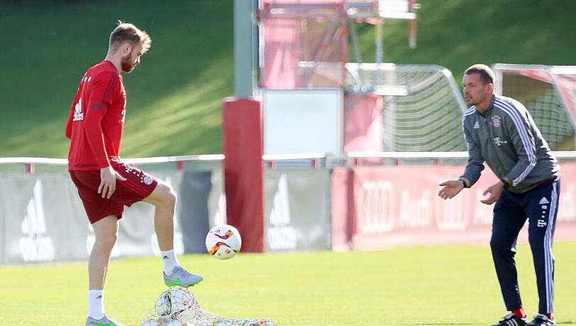 Am trainingsfreien Dienstag am Ball: Bayern-Rekonvaleszent Jan Kirchhoff. Am trainingsfreien Dienstag am Ball: Bayern-Rekonvaleszent Jan Kirchhoff.