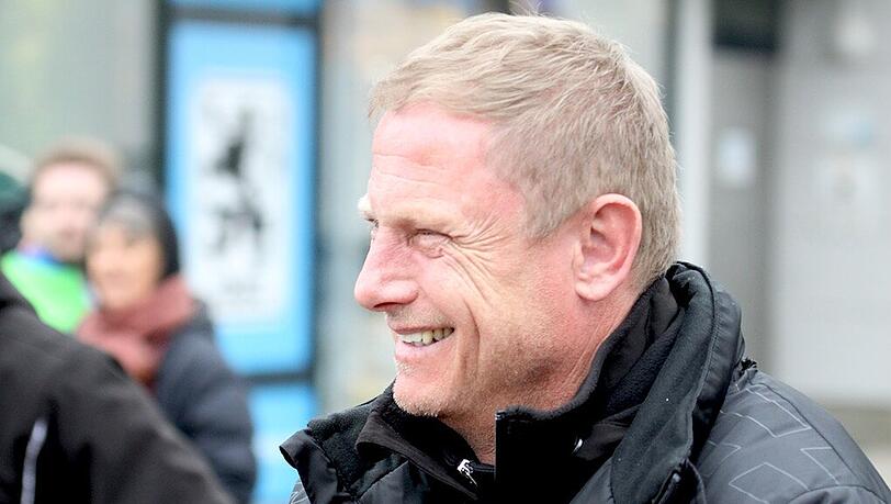 Glaubt an seine Mannschaft: Löwen-Trainer Torsten Fröhling. Glaubt an seine Mannschaft: Löwen-Trainer Torsten Fröhling.